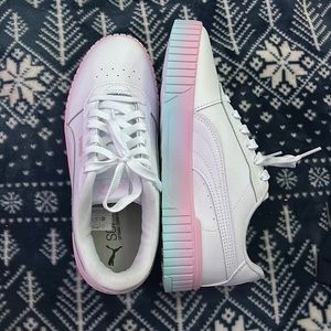 New never used size 7US woman’s